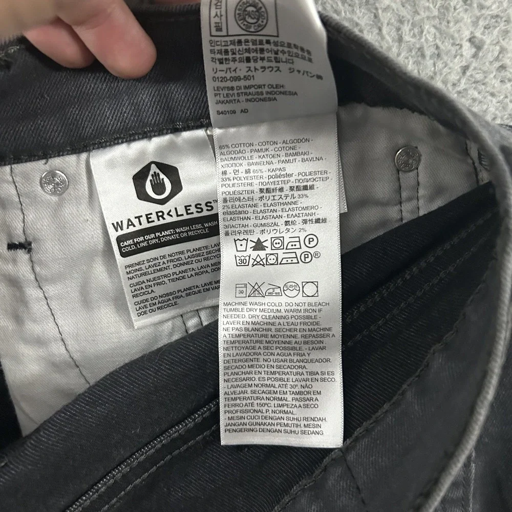 Levis Jeans Mens 38x32 Gray Denim 541‎ Athletic Fit Stretch American Red Tab